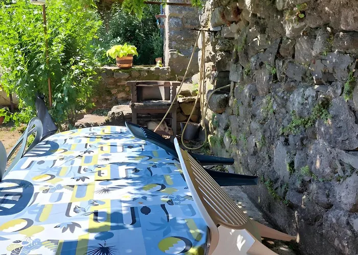 بيت للعطل La Cle De L'arboux *